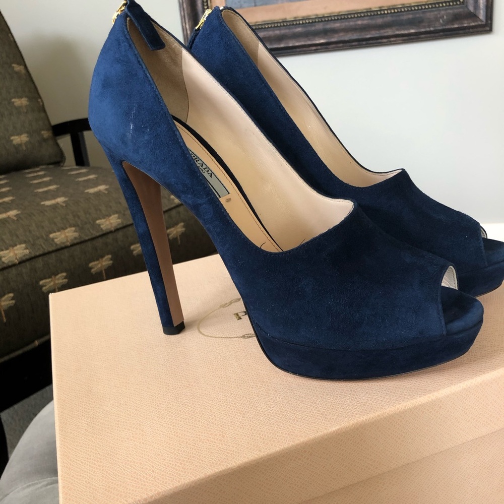 Brand new Prada’s